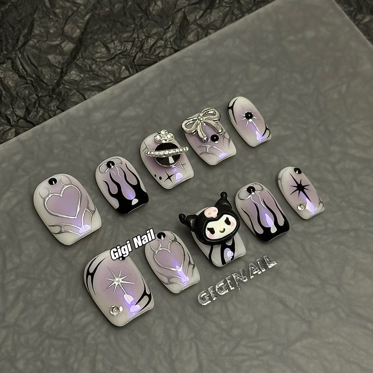 💜🤍🖤 No. 1035