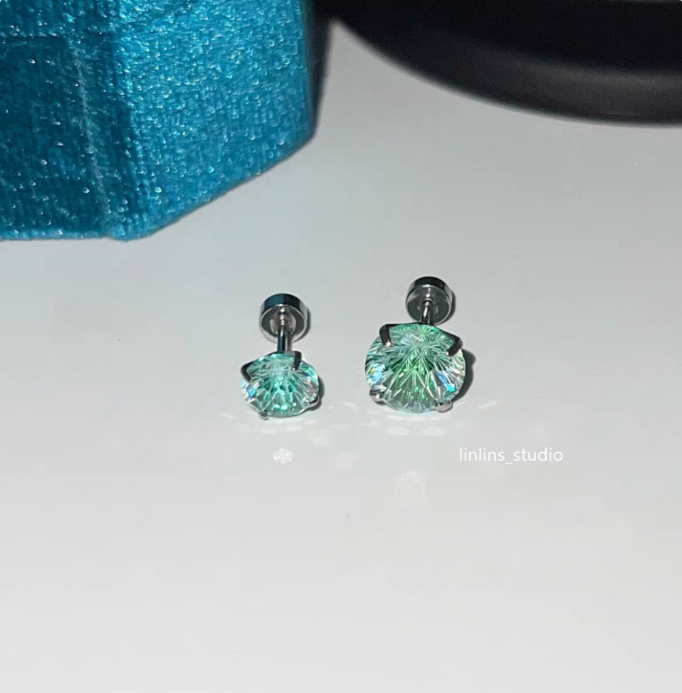 🌟 Green Firework Sparkle: Cartilage & Snug Stud Collection 🌟