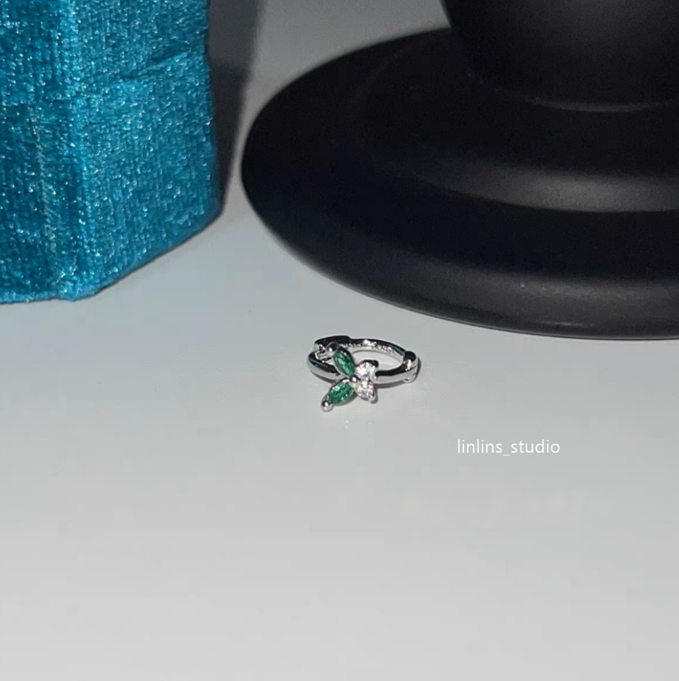 🌟 Green Firework Sparkle: Cartilage & Snug Stud Collection 🌟