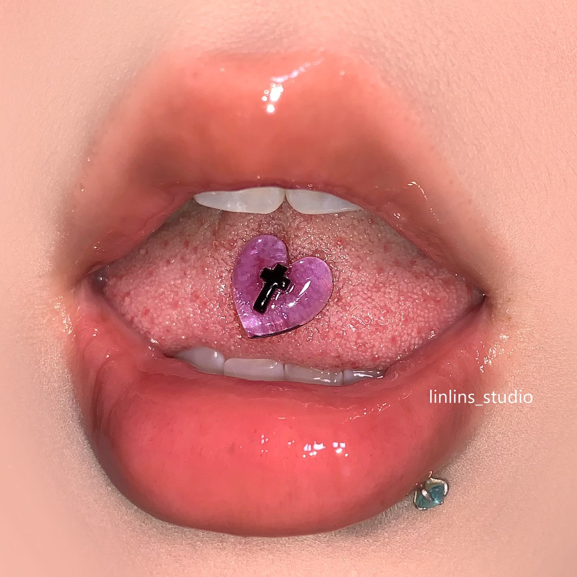 🌟 Clear Heart & Cross Resin Tongue Ring | Sweet-Edge Goth Piercing ✨