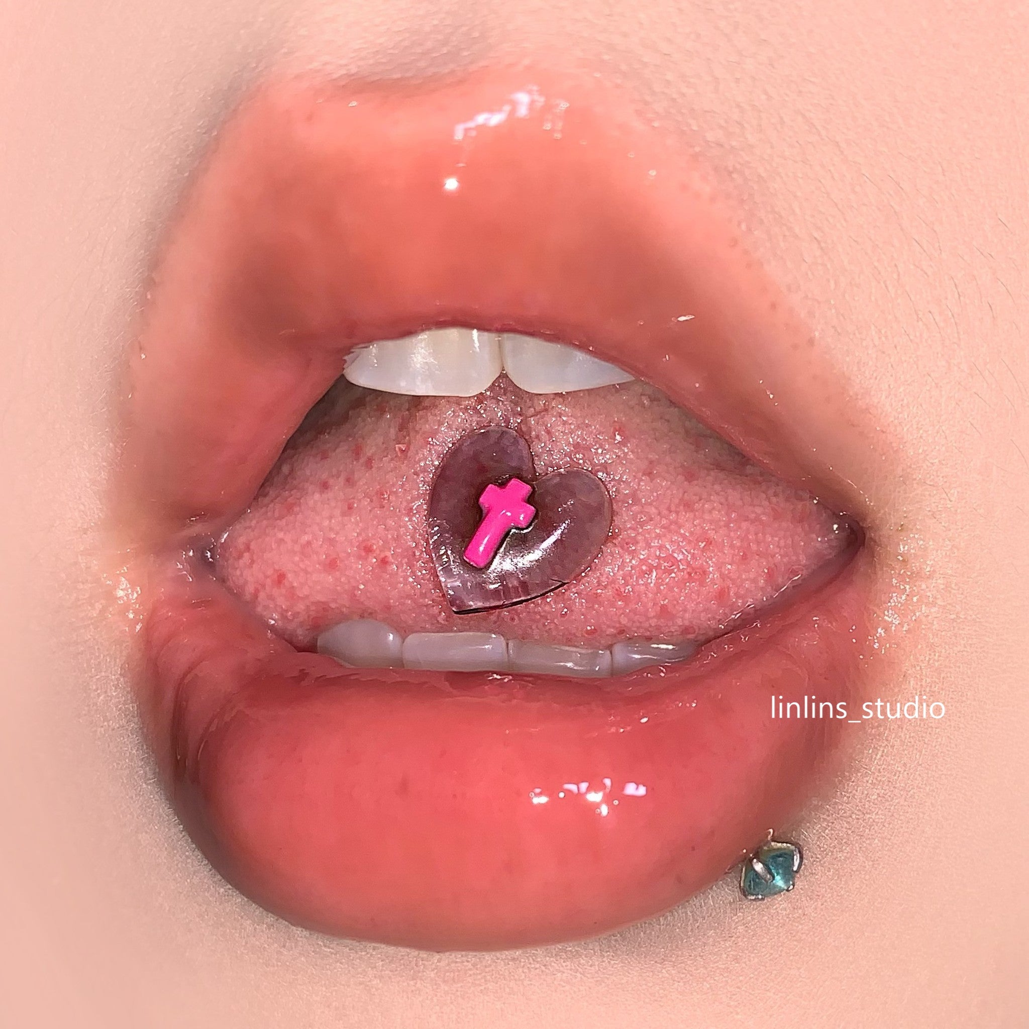 🌟 Clear Heart & Cross Resin Tongue Ring | Sweet-Edge Goth Piercing ✨