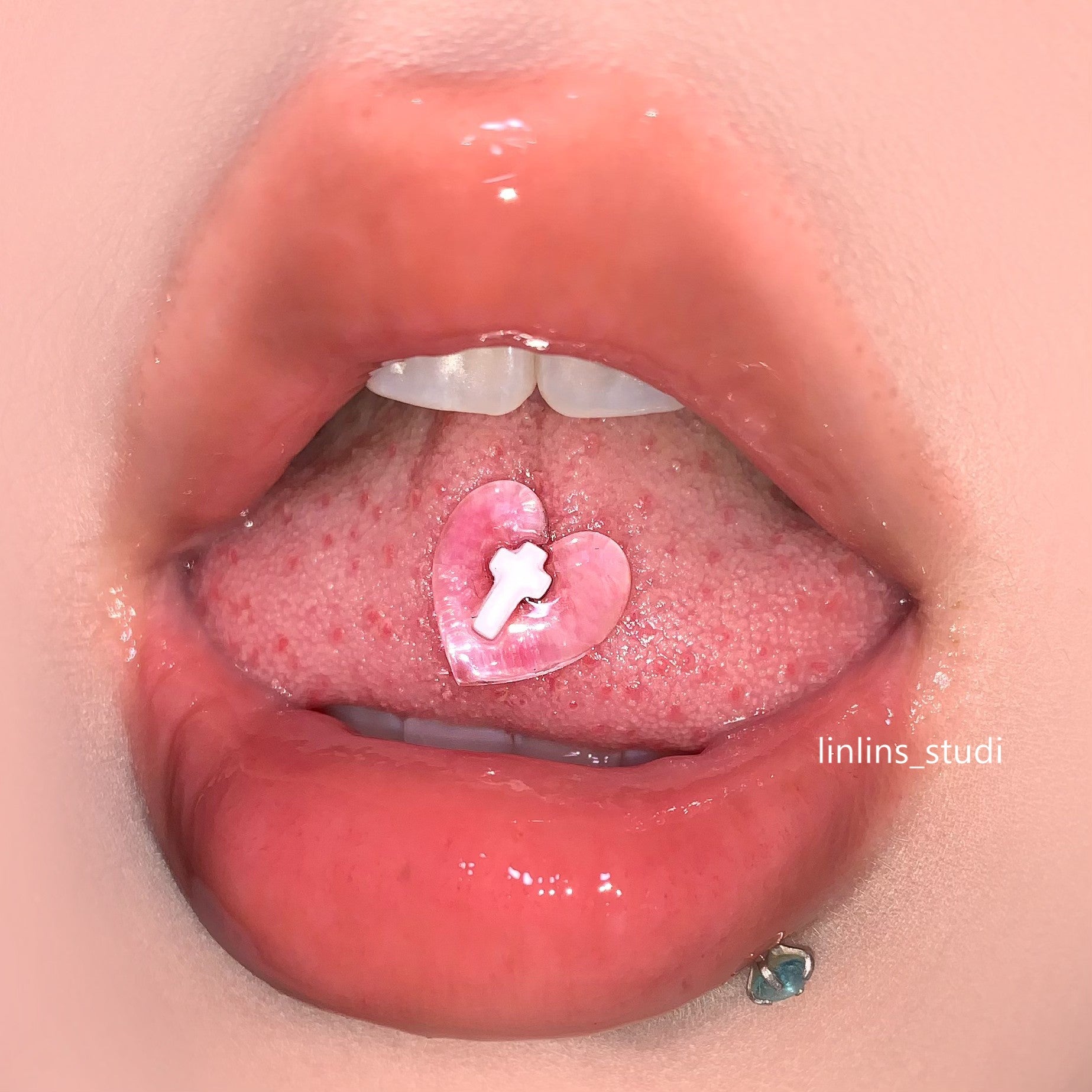 🌟 Clear Heart & Cross Resin Tongue Ring | Sweet-Edge Goth Piercing ✨