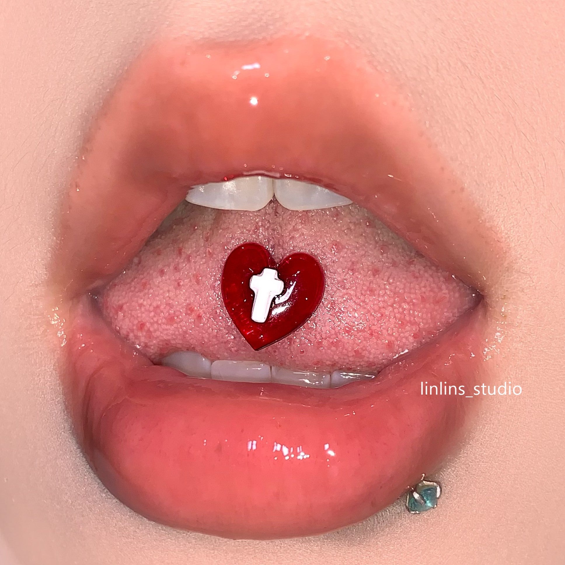 🌟 Clear Heart & Cross Resin Tongue Ring | Sweet-Edge Goth Piercing ✨