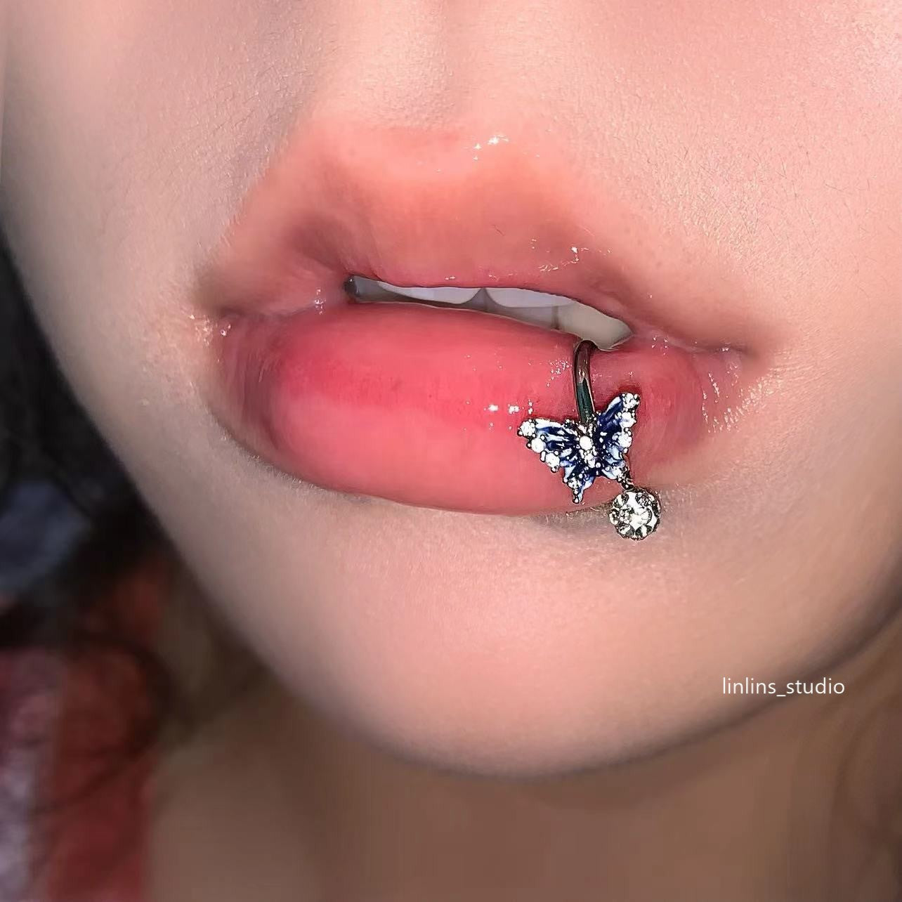 🌟 Sweet Blue Gradient Butterfly Lip Ring & Titanium Steel Horse-shoe/C-Ring Set ✨