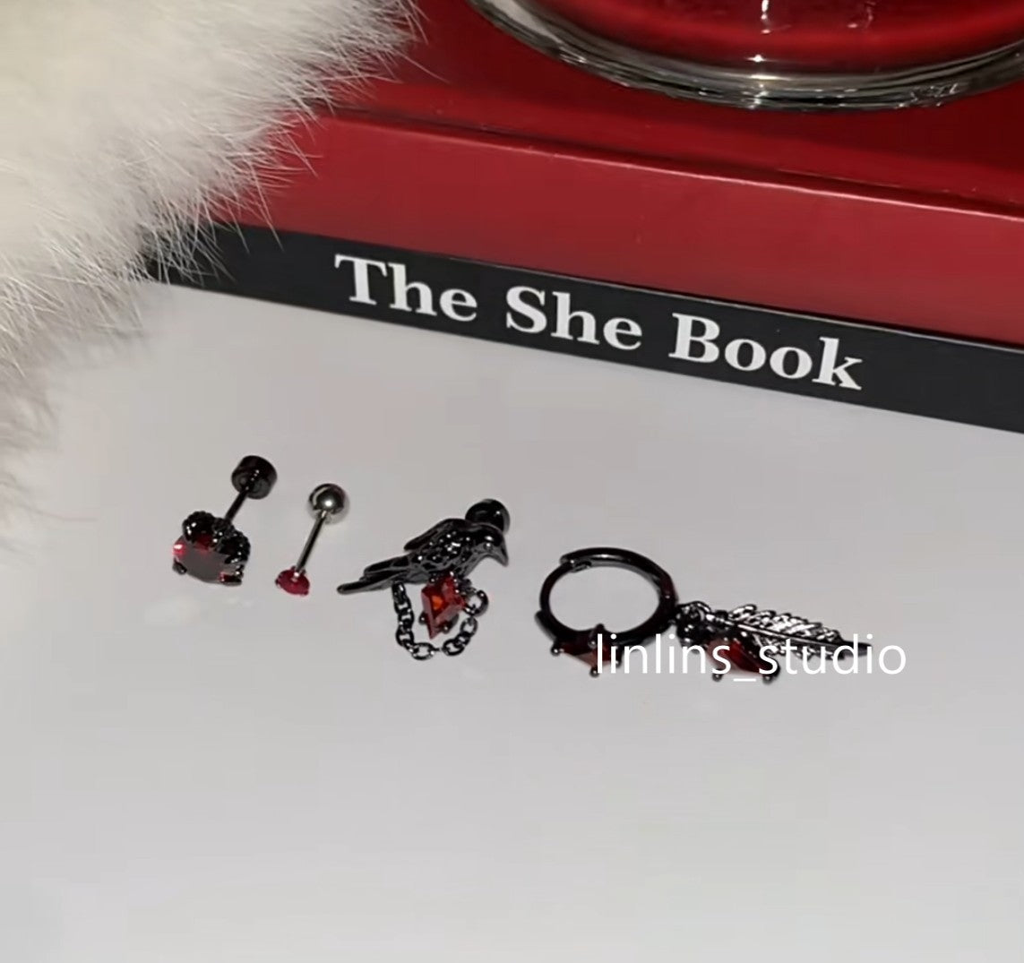 🌟 Gothic Raven Feather Ear Cuff | Black Titanium Steel with Red Zirconia ✨