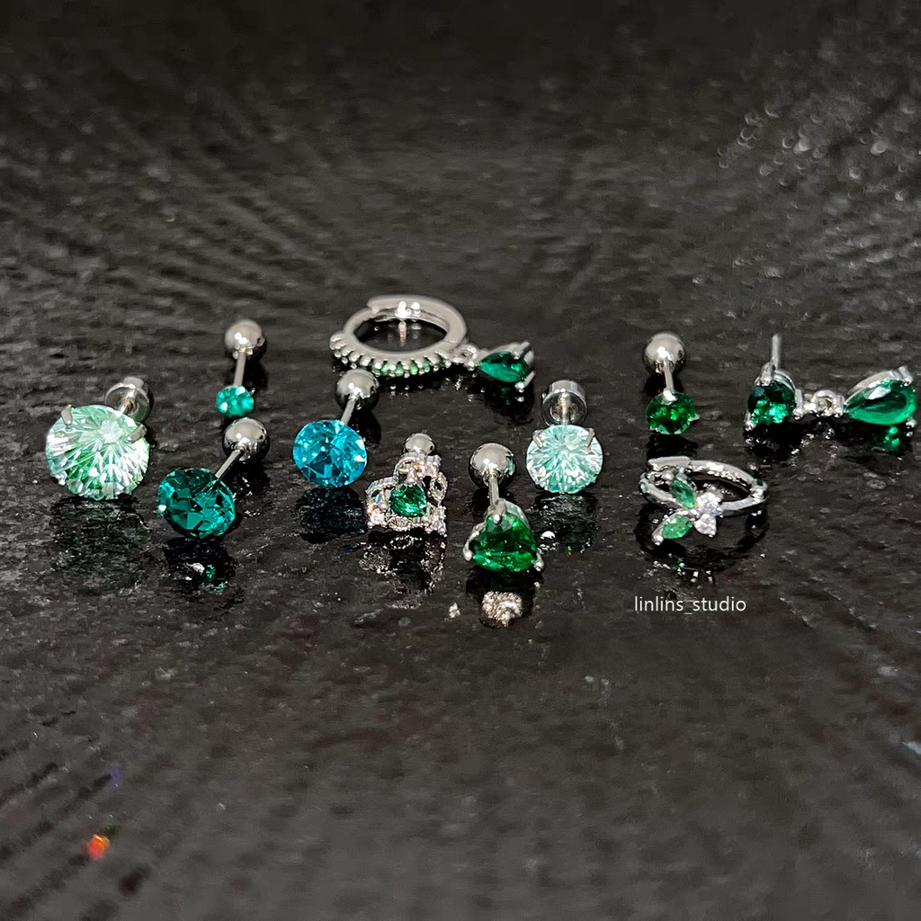 🌟 Green Firework Sparkle: Cartilage & Snug Stud Collection 🌟