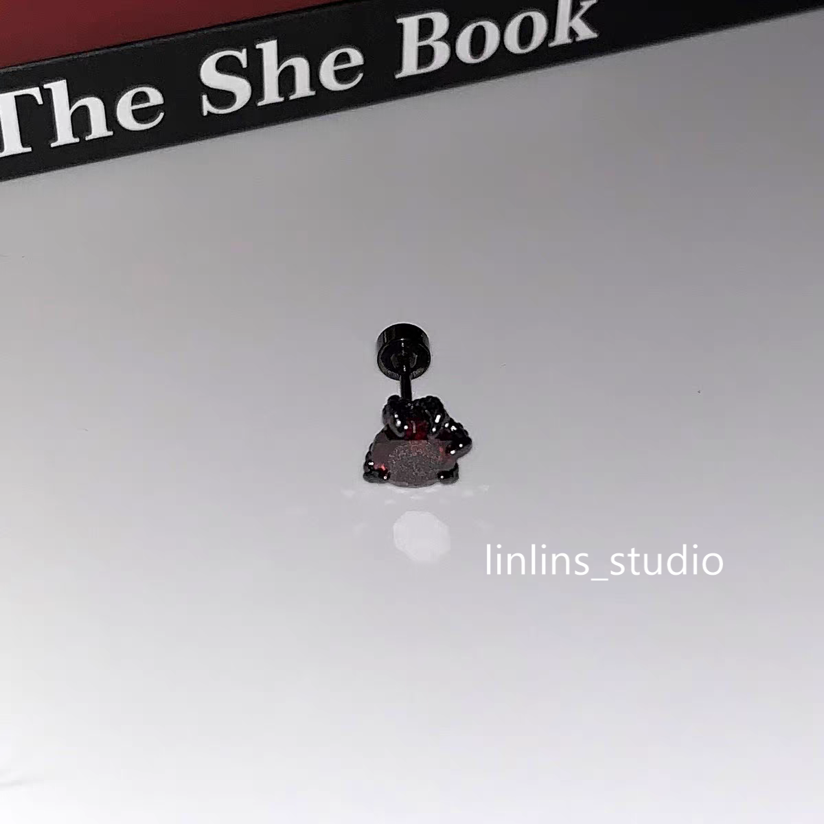 🌟 Gothic Raven Feather Ear Cuff | Black Titanium Steel with Red Zirconia ✨