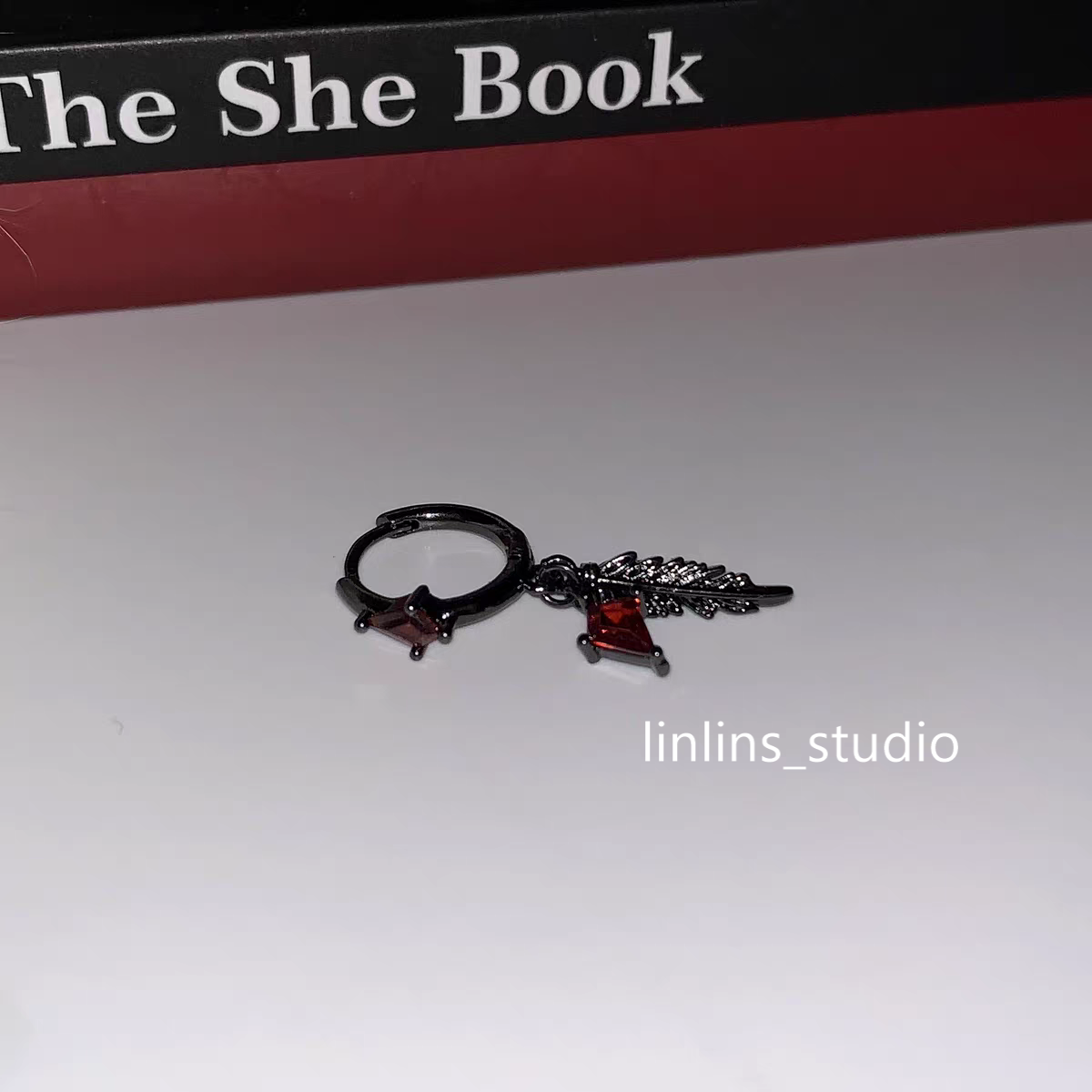 🌟 Gothic Raven Feather Ear Cuff | Black Titanium Steel with Red Zirconia ✨