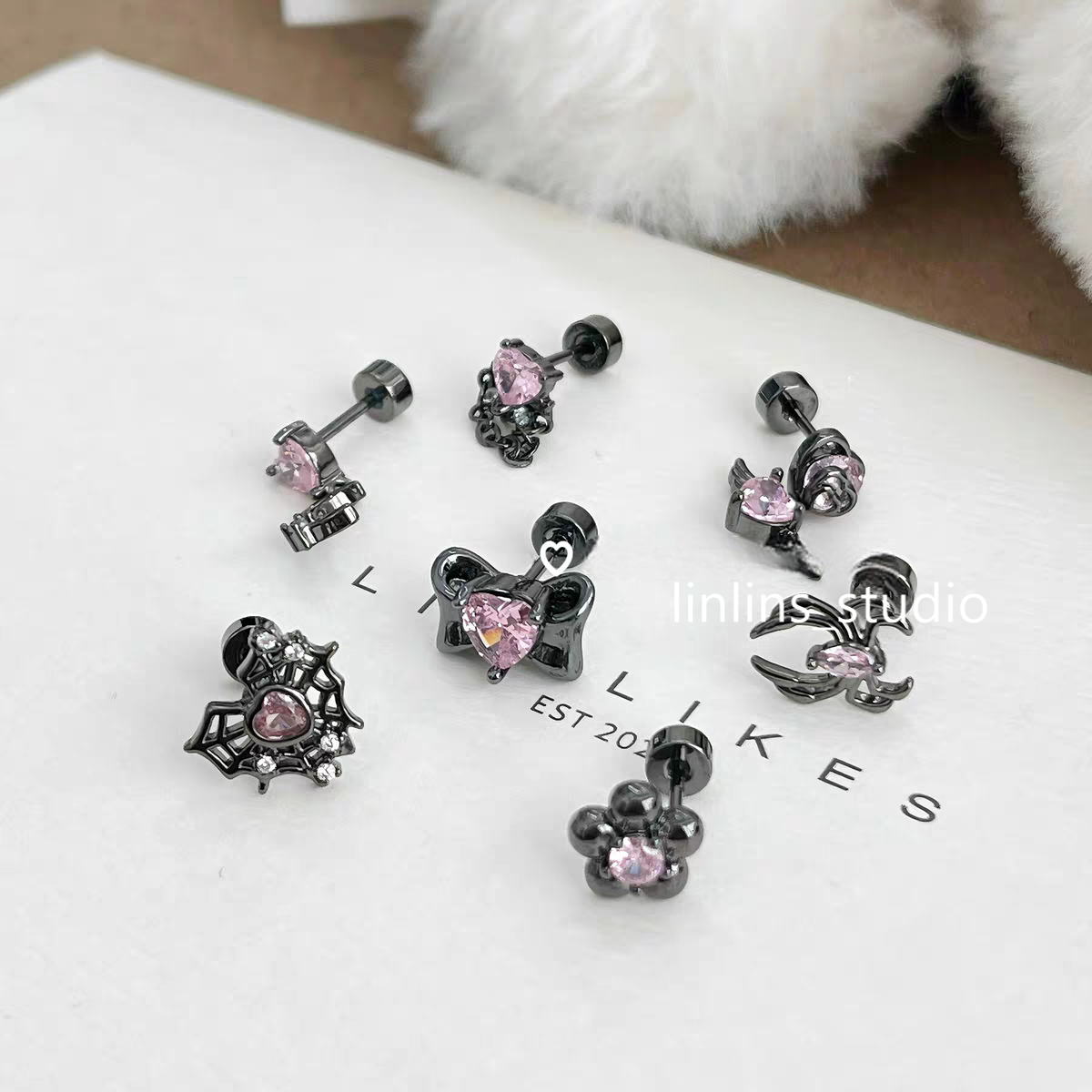 🌟 Black & Pink Zircon Ear Climber | Hypoallergenic No-Remove Design ✨